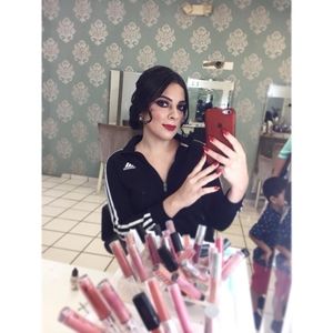 Meet your Posher, Teresita